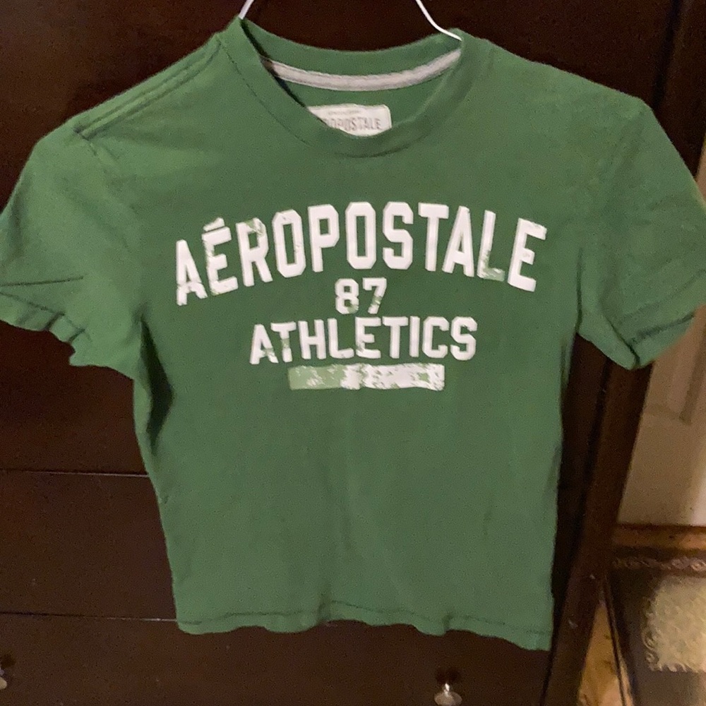 Men’s small Aeropostale t-shirt in good shape there is a small spot on shirt!